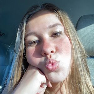 Meet your Posher, Ashlyn